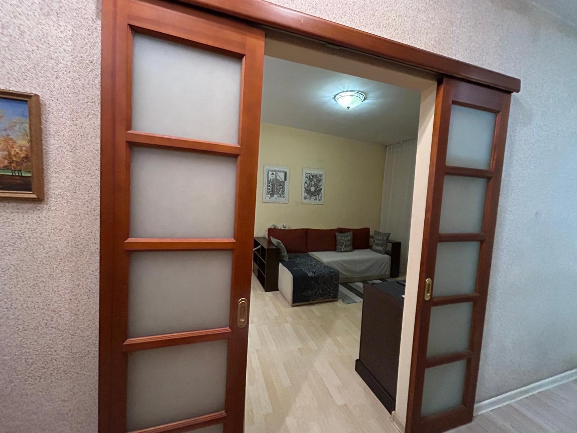 Three Bedroom Stepana Bandery Street Rivne Exteriör bild