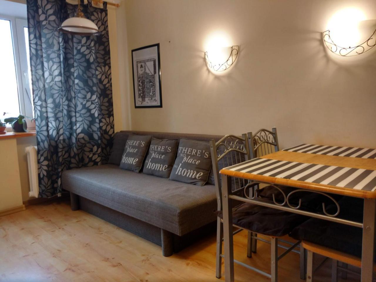 Three Bedroom Stepana Bandery Street Rivne Exteriör bild